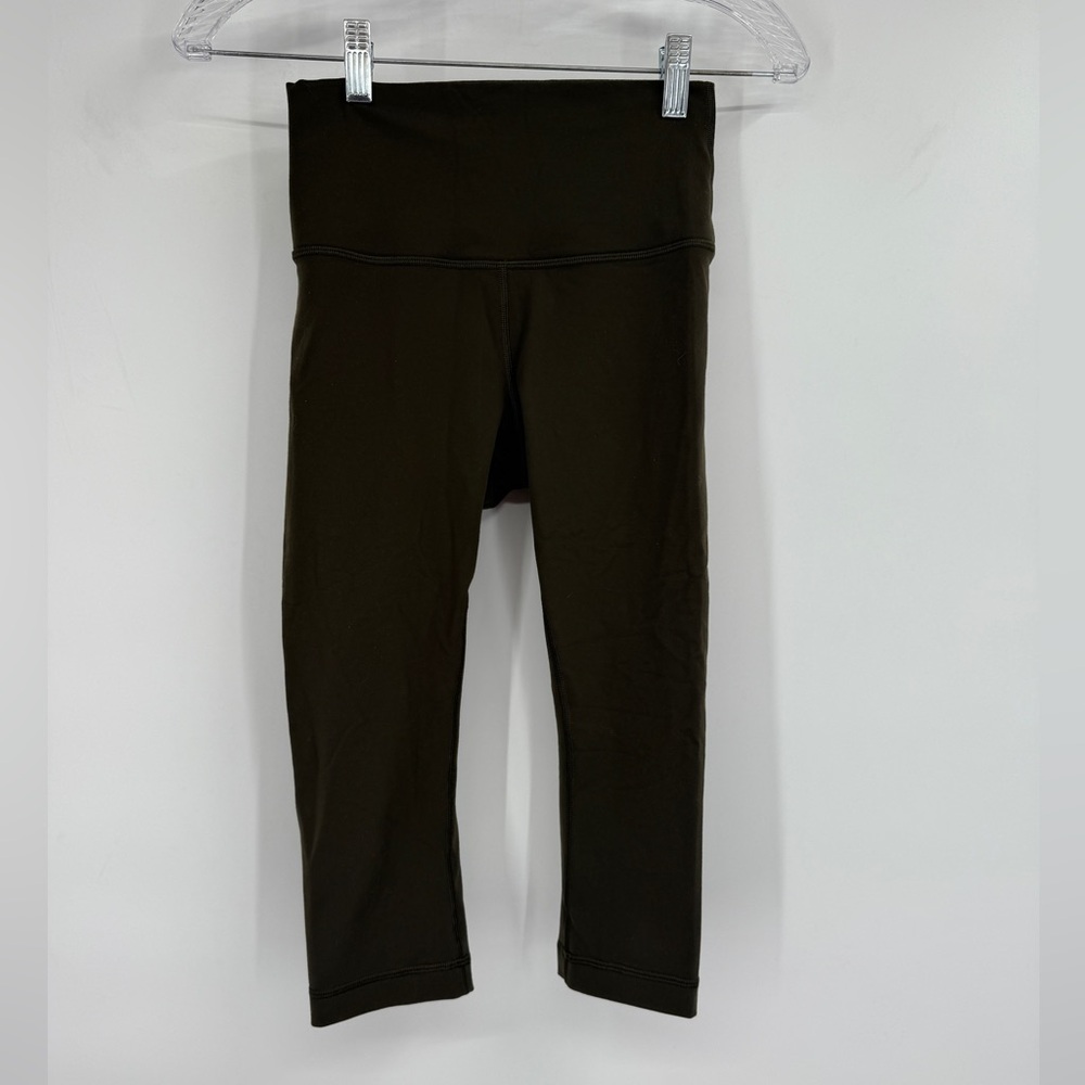 Lululemon 17" Wunder Under Hi-Rise 1/2 Tight Dark Olive Green Women's‎ Size 4